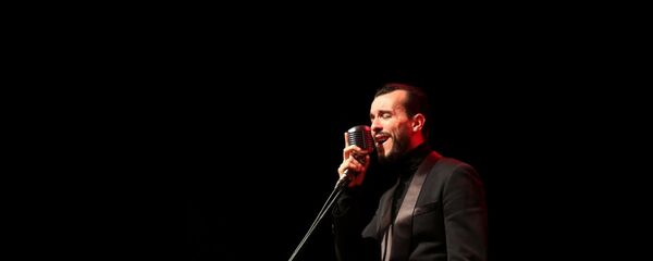 Cem Adrian Cem Adrian - Sputnik Türkiye