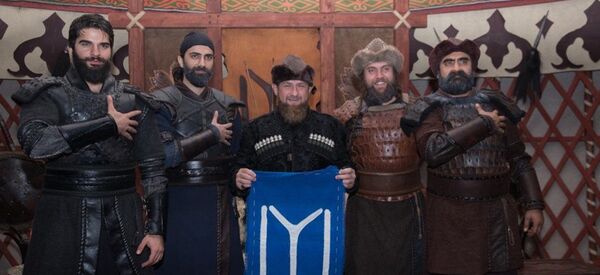 Çeçenistan lideri Ramzan Kadirov, İstanbul ziyareti sırasında “Diriliş Ertuğrul” dizisinin setini  ziyaret etti - Sputnik Türkiye