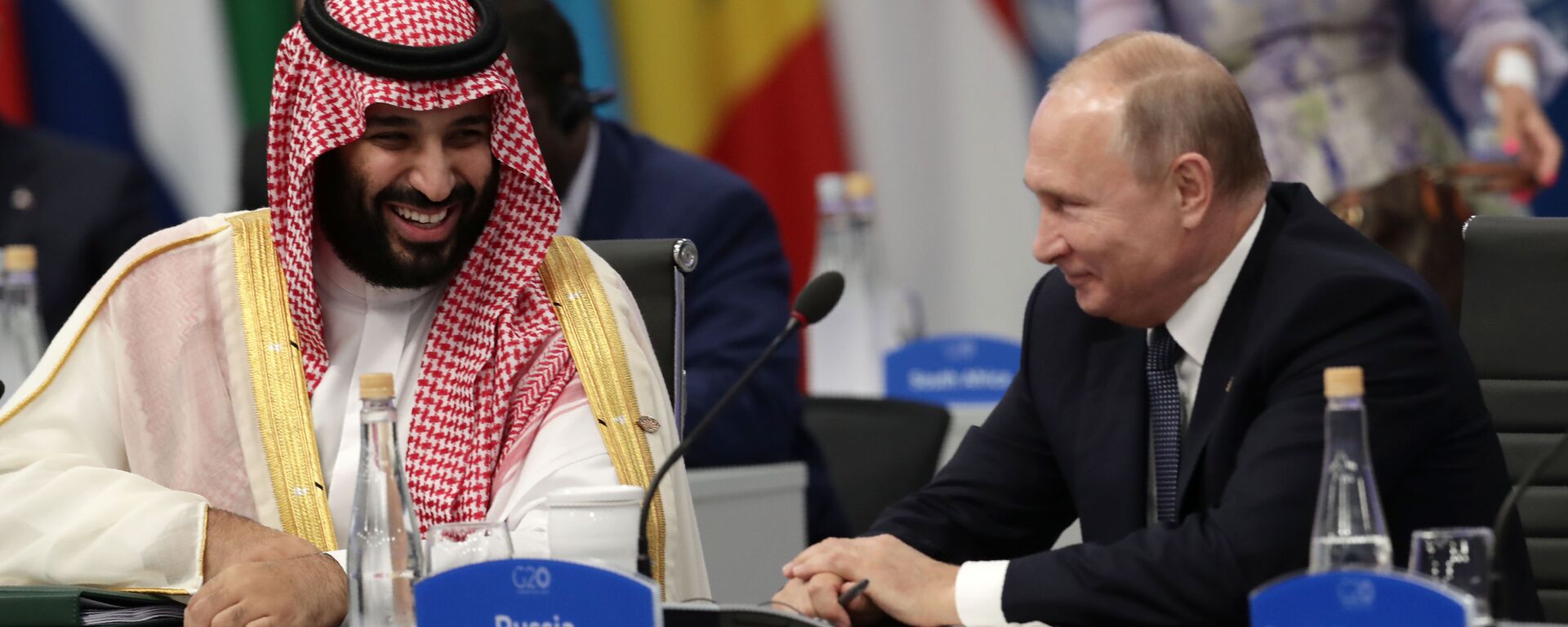 Suudi Arabistan Veliaht Prensi Muhammed Bin Selman-Rusya Devlet Başkanı Vladimir Putin - Sputnik Türkiye, 1920, 05.06.2023