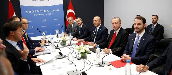 Türkiye Cumhurbaşkanı Recep Tayyip Erdoğan, Hollanda Başbakanı Mark Rutte ile bir araya geldi. - Sputnik Türkiye