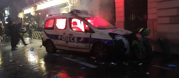 Yellow vests protests in Paris, December 1, 2018. Yellow vests protests in Paris, December 1, 2018. - Sputnik Türkiye