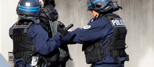 Fransa'da lise öğrencileri protesto düzenledi - Sputnik Türkiye