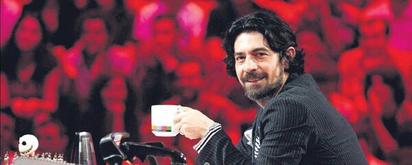 Okan Bayülgen Okan Bayülgen - Sputnik Türkiye