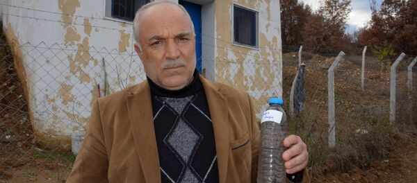 'Köyün içme suyuna atık motor yağı karıştırıldı' iddiası - Sputnik Türkiye