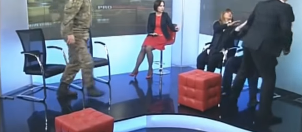 Ukrayna parlamento kanalında kavga Ukrayna parlamento kanalında kavga - Sputnik Türkiye