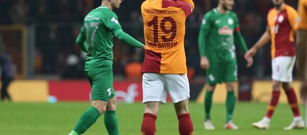 Galatasaray, Çaykur Rizespor ile berabere kaldı - Sputnik Türkiye