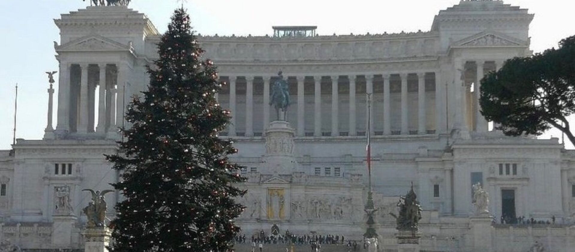Roma'da ikinci Noel ağacı vakası - Sputnik Türkiye, 1920, 10.12.2018