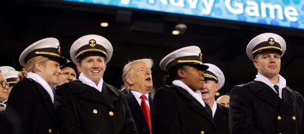Donald Trump at the Army-Navy college football game at Lincoln Financial Field in Philadelphia, U.S., December 8, 2018. - Sputnik Türkiye