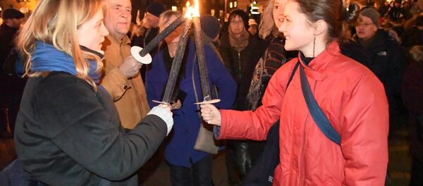 Danimarka'da mültecilere yönelik sert yasalar protesto edildi Danimarka'da mültecilere yönelik sert yasalar protesto edildi - Sputnik Türkiye