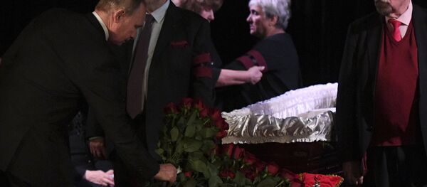 Rusya Devlet Başkanı Vladimir Putin,  Lyudmila Alekseyeva’nın cenaze töreninde - Sputnik Türkiye