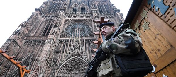 Fransa'da acil saldırı uyarısı verildi - Salzburg - Sputnik Türkiye