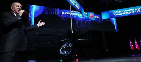 Türkiye Cumhurbaşkanı Recep Tayyip Erdoğan, Beştepe Millet Kongre ve Kültür Merkezi'nde gerçekleştirilen İkinci 100 Günlük Eylem Planı Tanıtım Toplantısına katılarak konuşma yaptı. - Sputnik Türkiye