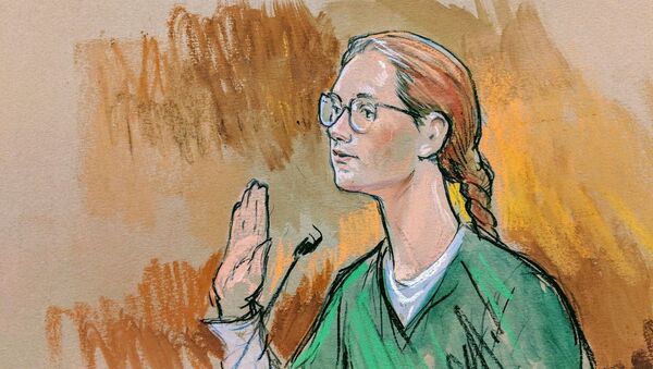 Washington'daki ABD Bölge Mahkemesi'nde yargılanan Rusya vatandaşı Mariya Butina'nın duruşma çizimi - Sputnik Türkiye