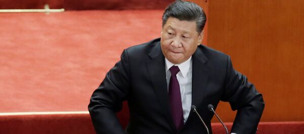 Şi Cinping, Çin Komünist Partisi'nin (ÇKP) reform ve açılım politikasına başlamasının 40. yıldönümünde Ulusal Halk Kongresi'ne evsahipliği yapan Büyük Halk Salonu'nda düzenlenen törende konuştu. - Sputnik Türkiye