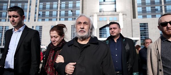 Müjdat Gezen Müjdat Gezen - Sputnik Türkiye