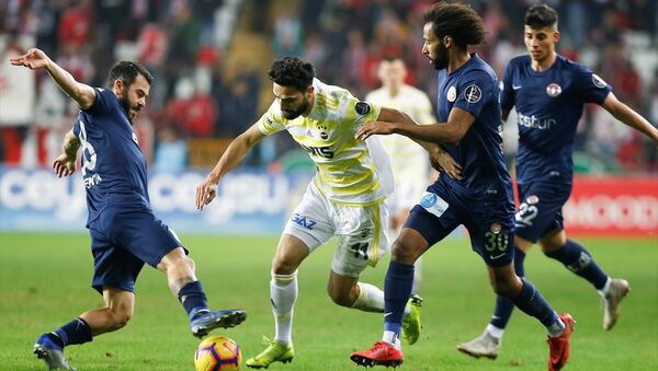 Antalyaspor-Fenerbahçe karşılaşması - Sputnik Türkiye