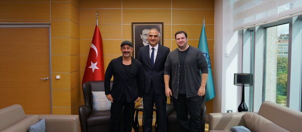 Şahan Gökbakar - Cem Yılmaz - Sputnik Türkiye