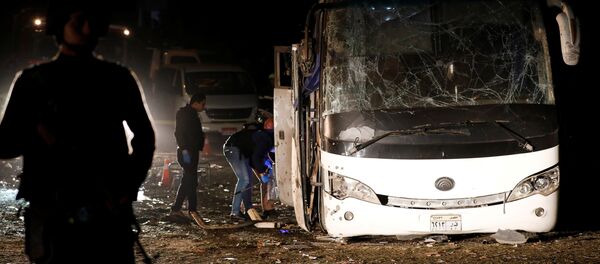 Mısır'da turist otobüsüne saldırı: 2 ölü - Sputnik Türkiye