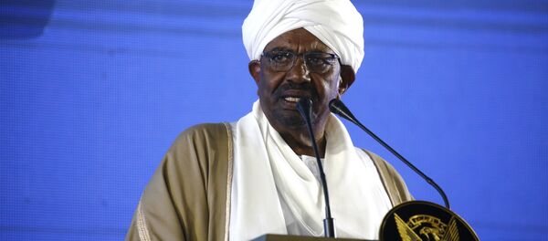 Sudan Cumhurbaşkanı Ömer Beşir Sudan Cumhurbaşkanı Ömer Beşir - Sputnik Türkiye