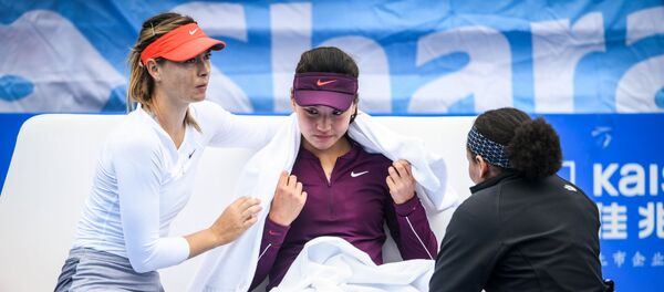 Mariya Şarapova, sportmenliğiyle takdir topladı Mariya Şarapova, sportmenliğiyle takdir topladı - Sputnik Türkiye