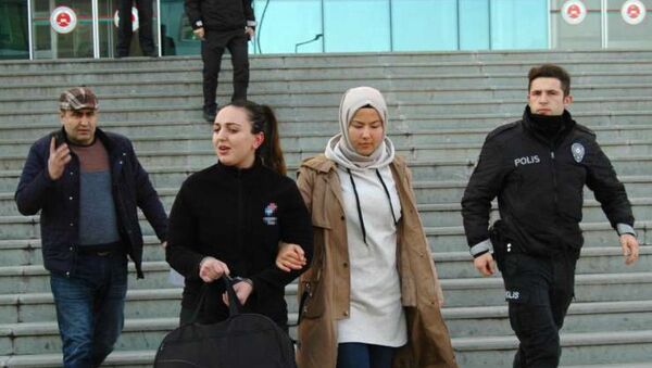 Evlilik teklifini reddetti diye eski sevgilisini öldüren kadın tutuklandı - Sputnik Türkiye