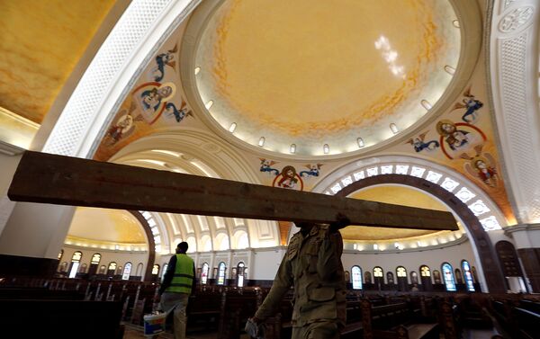 Mısır'da Ortadoğu'nun en büyük camisi ve kilisesi açıldı - Sputnik Türkiye