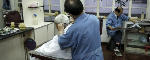 Çin'de bir berber - Sputnik Türkiye