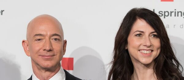 Jeff Bezos-Mackenzie Bezos - Sputnik Türkiye