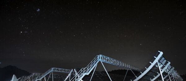 CHIME (Kanada Hidrojen Yoğunluğu Haritalama Deneyi) isimli interferometrik radyo teleskobu CHIME (Kanada Hidrojen Yoğunluğu Haritalama Deneyi) isimli interferometrik radyo teleskobu - Sputnik Türkiye