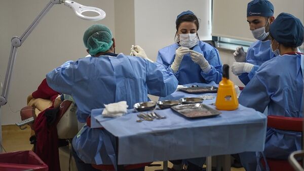 İstanbul'da saç ekimi ameliyatı - Sputnik Türkiye