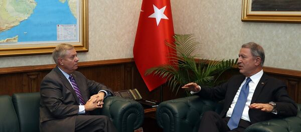 ABD'li Senatör Lindsey Graham-Milli Savunma Bakanı Hulusi Akar - Sputnik Türkiye