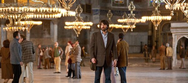 Ben Affleck Argo filminde Ben Affleck Argo filminde - Sputnik Türkiye