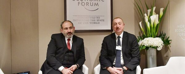 Azerbaycan Cumhurbaşkanı Aliyev, Ermenistan Başbakanı Paşinyan ile Davos'ta görüştü - Sputnik Türkiye