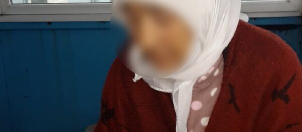 Sultangazi'nin zengin dilencisi: Bankada 43 bin TL'si, kollarında 40 bin TL'lik altın burma bilezik var - Sputnik Türkiye