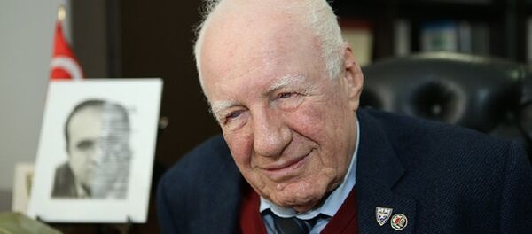 Ceyhan Mumcu - Sputnik Türkiye