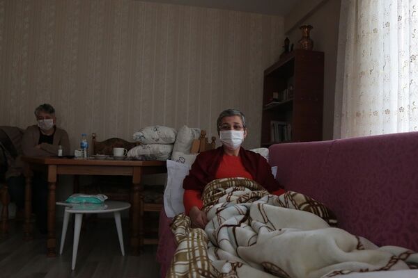 Leyla Güven'in sağlık kontolleri Diyarbakır Tabip Odası'ndan (DTO) doktorlar tarafından yapılıyor. Ayrıca Güven'in sağlık durumunun bundan sonra DTO'dan doktorlar tarafından takip edileceği belirtildi.  - Sputnik Türkiye