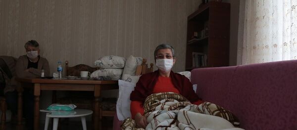 Leyla Güven'in sağlık kontolleri Diyarbakır Tabip Odası'ndan (DTO) doktorlar tarafından yapılıyor. Ayrıca Güven'in sağlık durumunun bundan sonra DTO'dan doktorlar tarafından takip edileceği belirtildi. - Sputnik Türkiye