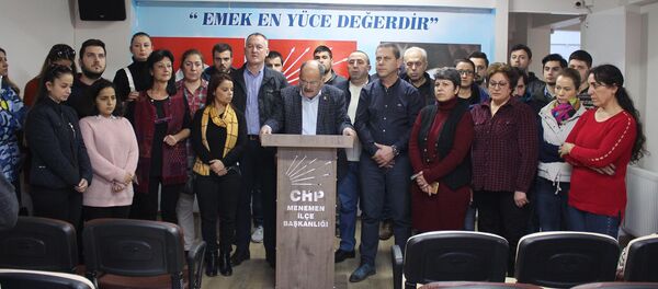 CHP - İzmir Menemen İlçe Teşkilatı istifa etti - Sputnik Türkiye