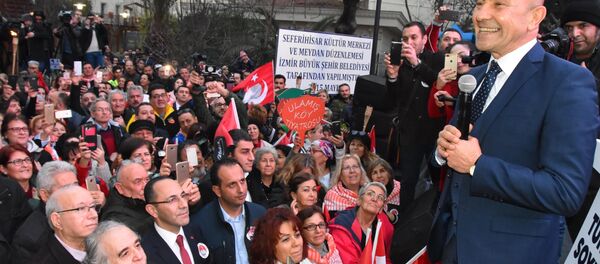 CHP İzmir Büyükşehir Belediye Başkan adayı Tunç Soyer CHP İzmir Büyükşehir Belediye Başkan adayı Tunç Soyer - Sputnik Türkiye