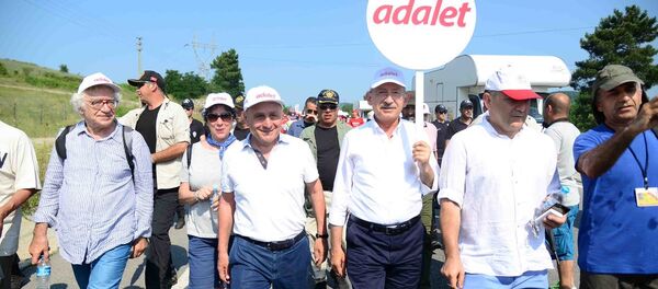 Aykurt Nuhoğlu - Kemal Kılıçdaroğlu - Sputnik Türkiye