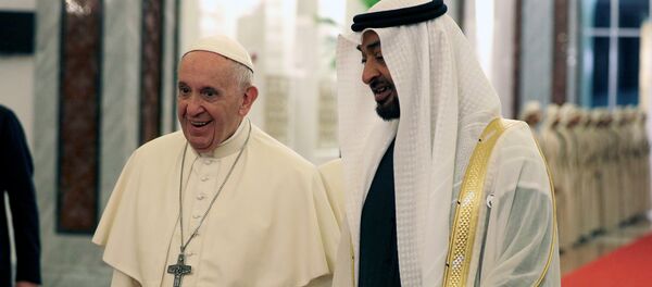 Vatikan Devlet Başkanı Papa Francis ve Abu Dabi Veliaht Prensi Muhammed bin Zayid Al Nahyan - Sputnik Türkiye