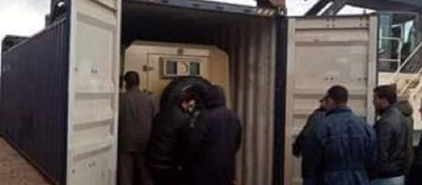 Libya'daki limanında tutuklanan türk yapımı askeri araçlar - Sputnik Türkiye