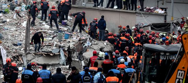 Kartal - Çöken bina - Sputnik Türkiye