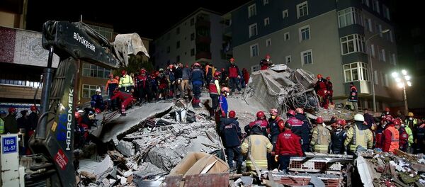 Kartal'da çöken bina - Sputnik Türkiye