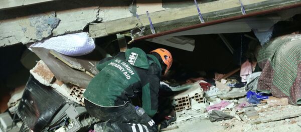 Kartal'da çöken bina - Sputnik Türkiye