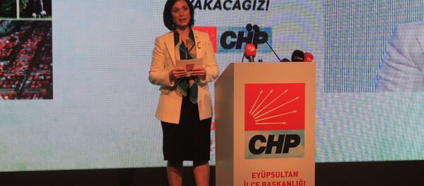 CHP'nin İstanbul'daki tek kadın adayı Emel Bilenoğlu - Sputnik Türkiye