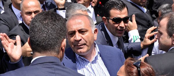 Gürsel Tekin - Sputnik Türkiye