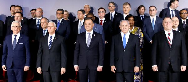 'Orta Doğu'da Barış ve Güvenliğin Geleceğini Desteklemek' başlıklı İran karşıtı konferans - Sputnik Türkiye