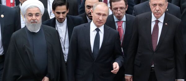 Recep Tayyip Erdoğan - Hasan Ruhani - Vladimir Putin - Soçi Üçlü Zirve - Sputnik Türkiye