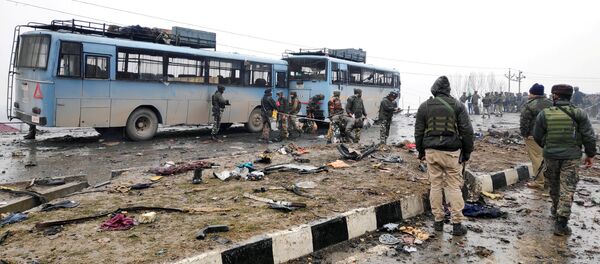 Keşmir'de son 30 yılın en kanlı saldırısı: 44 Hint askeri öldü, 20 asker yaralandı - Sputnik Türkiye